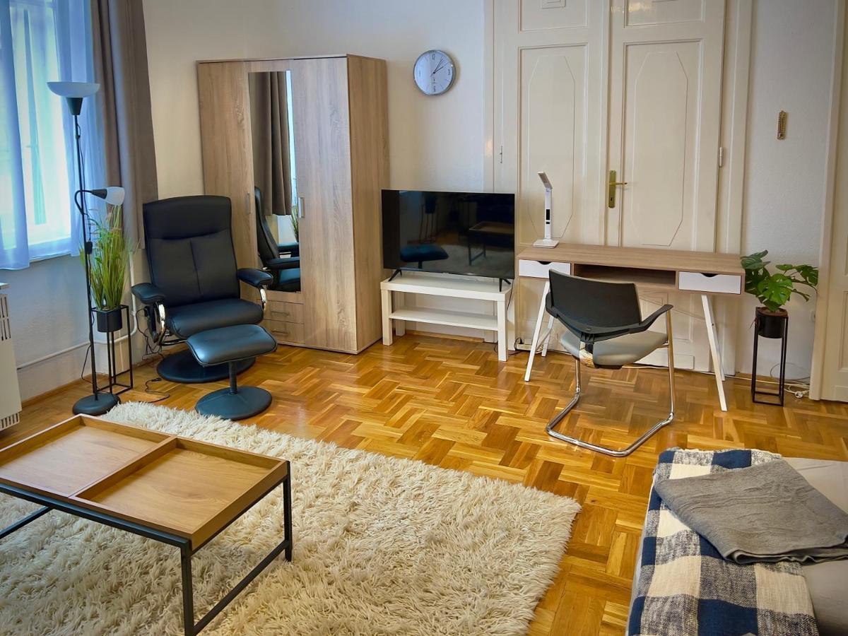 Residence In The Pedestrial Area Будапеща Екстериор снимка