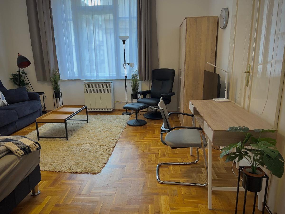 Residence In The Pedestrial Area Будапеща Екстериор снимка