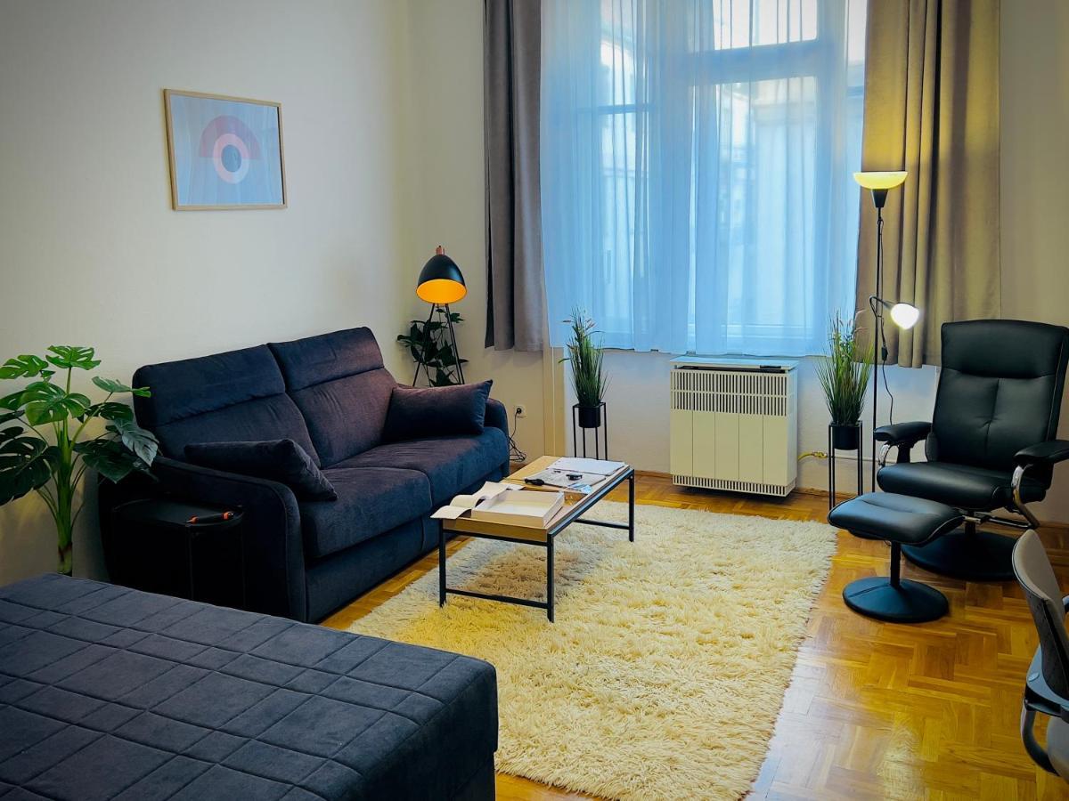 Residence In The Pedestrial Area Будапеща Екстериор снимка